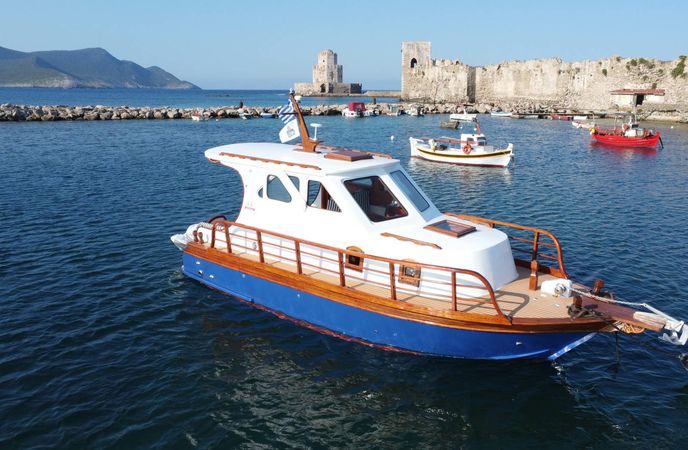 Custom Built 30 | Sapientza Cruiser