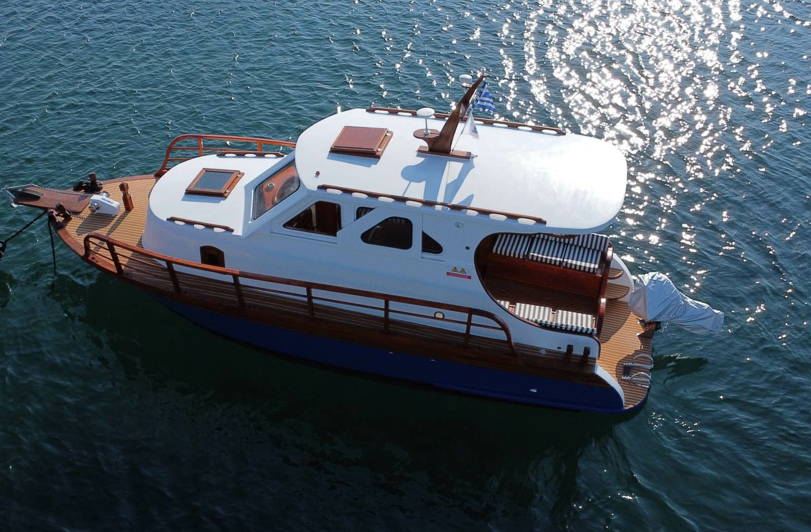 Custom Built 30 | Sapientza Cruiser