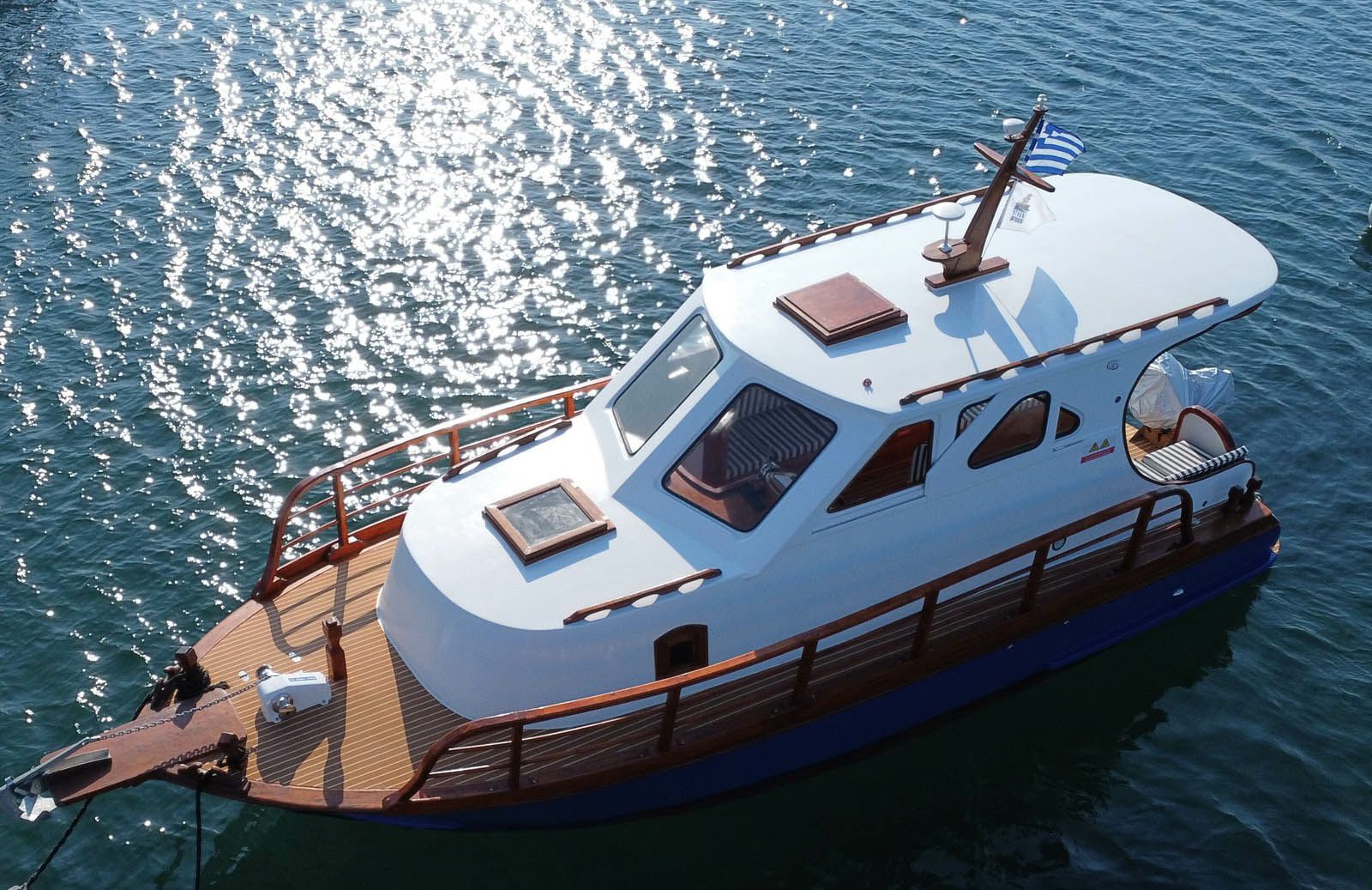 Custom Built 30 | Sapientza Cruiser