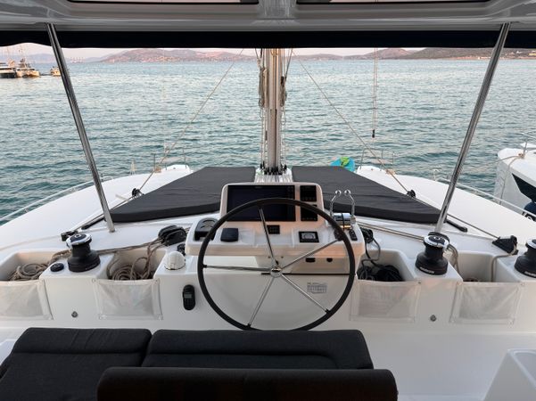 Lagoon 51 | Athena Blu