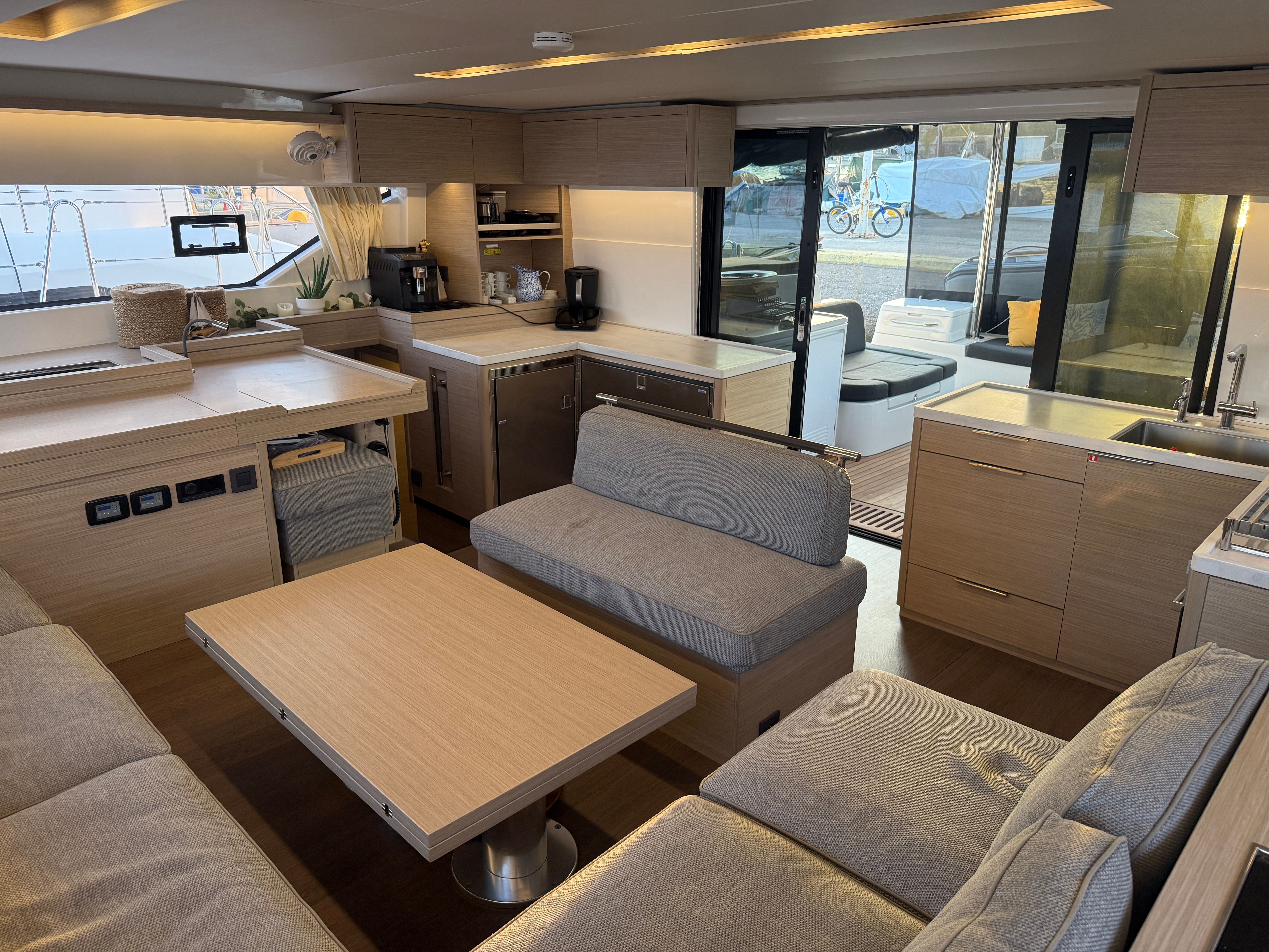 Lagoon 51 | Athena Blu