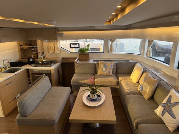 Lagoon 51 | Athena Blu