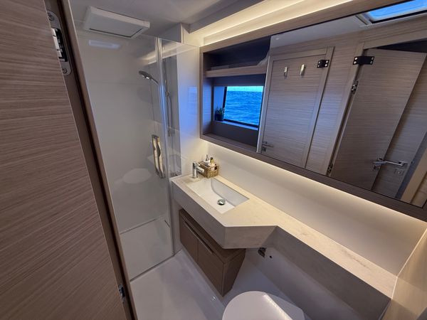 Lagoon 51 | Athena Blu