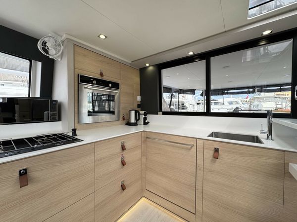 Aventura 45 | Good Luck 2