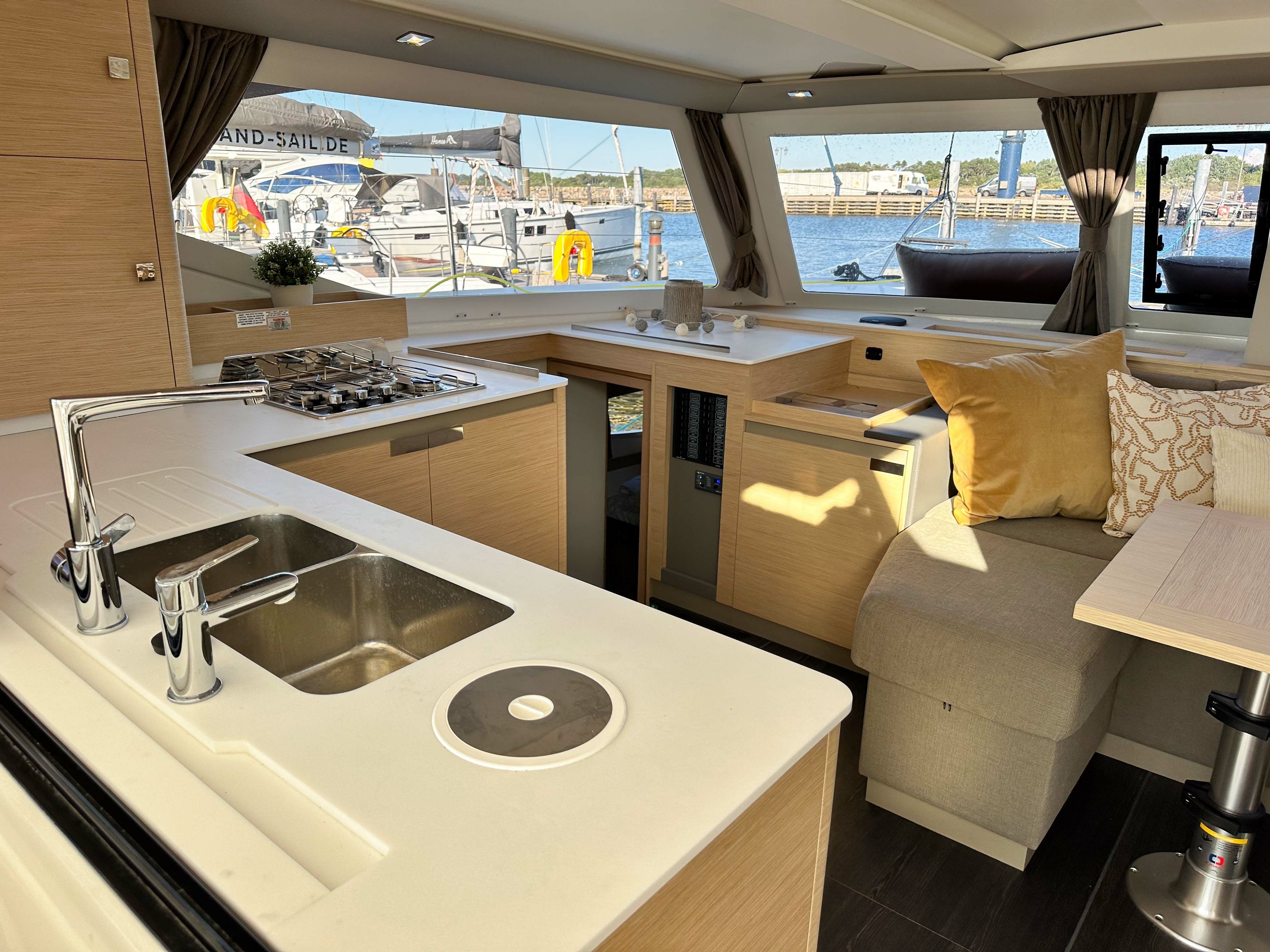 Fountaine Pajot Isla 40 | One of Us