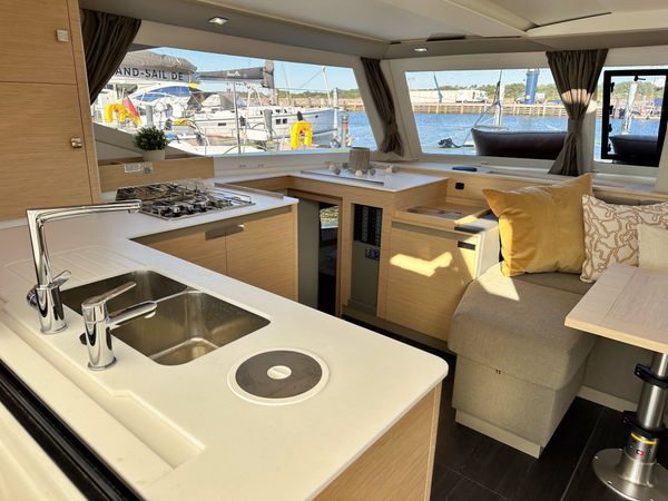 Fountaine Pajot Isla 40 | One of Us