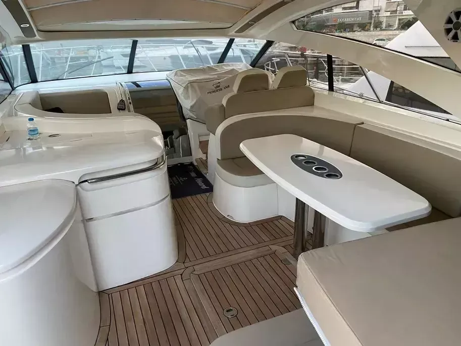 Princess V46 | Triton