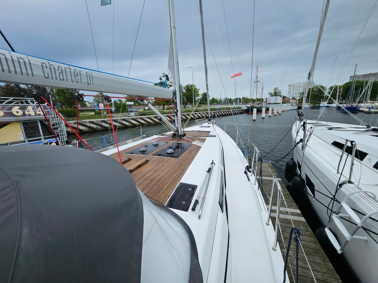 Hanse 548 | Kamini