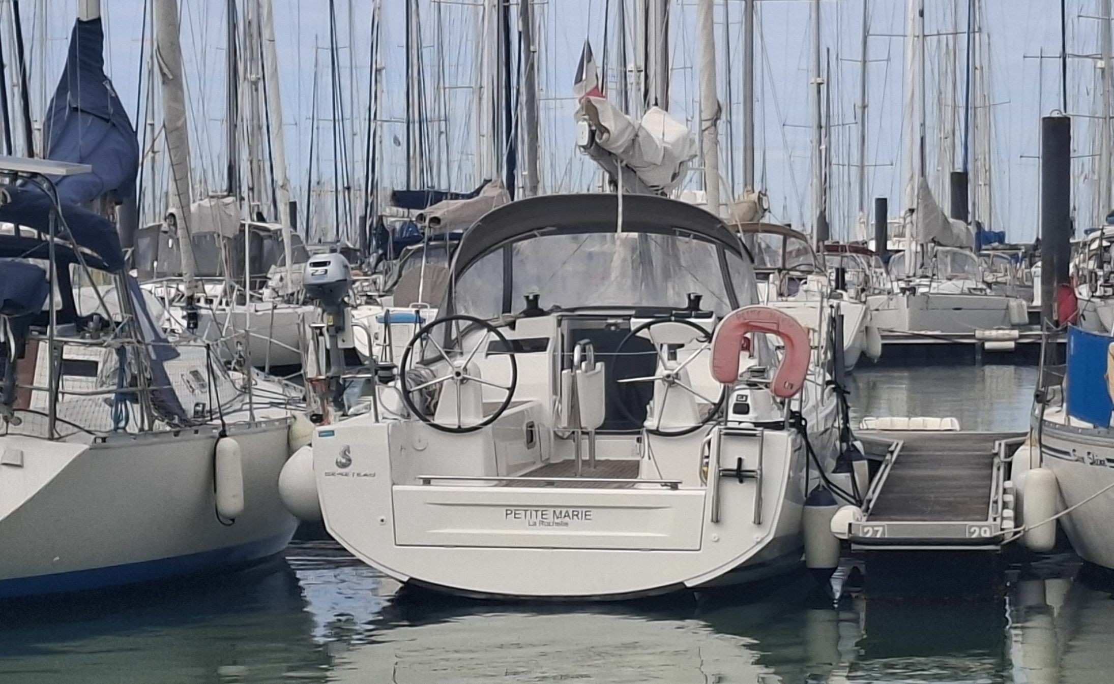 Beneteau Oceanis 30.1 | Petite Marie