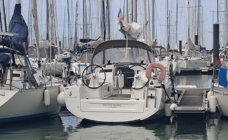 Beneteau Oceanis 30.1 | Petite Marie