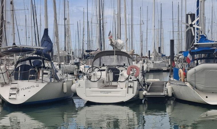 Beneteau Oceanis 30.1 | Petite Marie