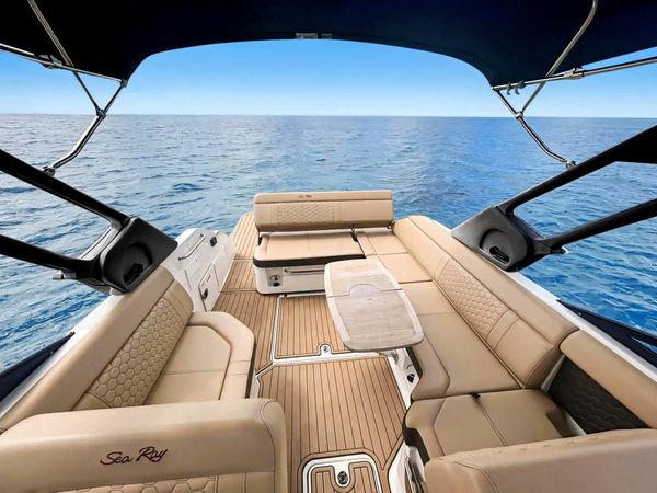 Sea Ray 250 | Sea Ray NBI