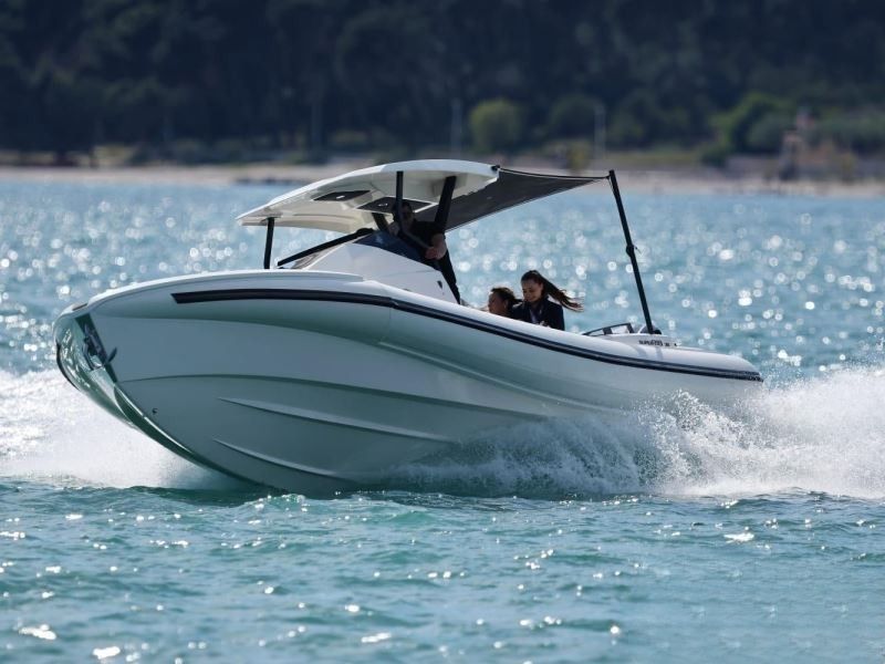 SuperRib 30 Cabin | Ladybug