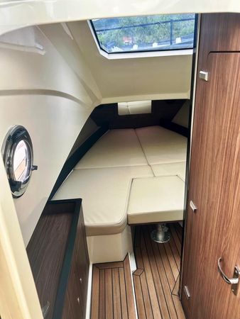 SuperRib 30 Cabin | Ladybug