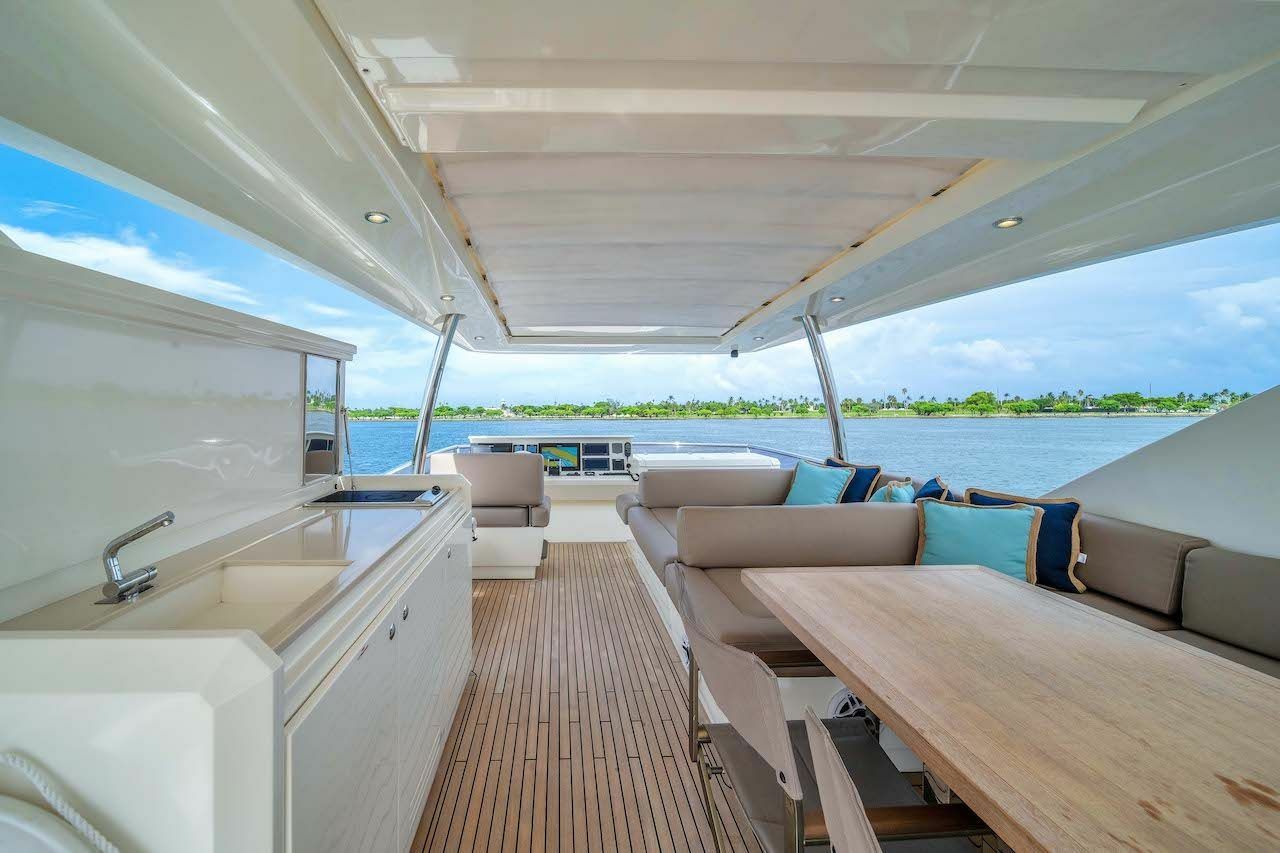 Prestige 750 | Oceana