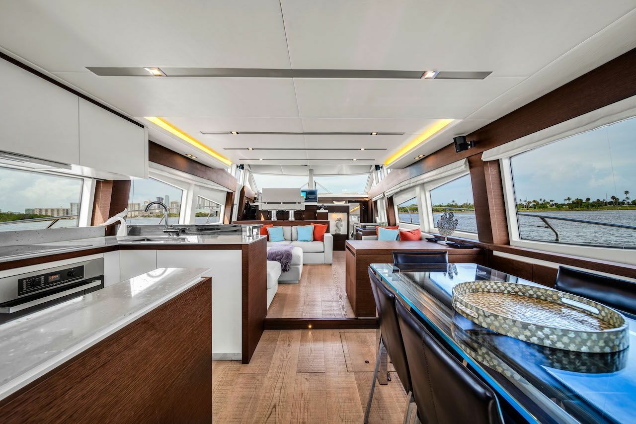 Prestige 750 | Oceana
