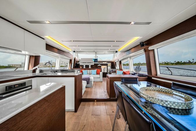Prestige 750 | Oceana