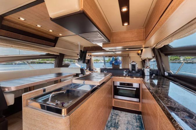 Azimut 64 Fly | Third Wind