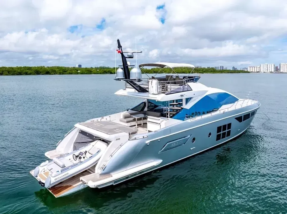 Azimut S7 | Water You Doing
