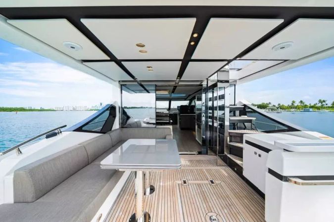 Azimut S7 | Water You Doing