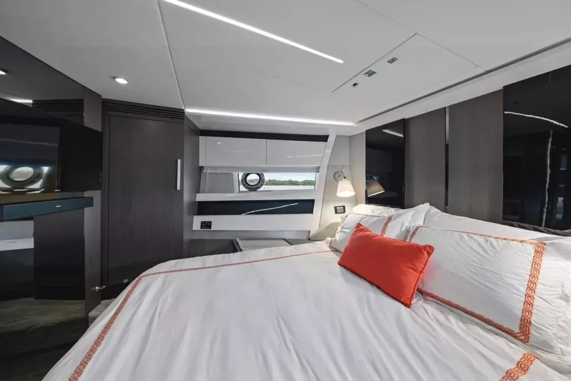 Azimut S7 | Water You Doing