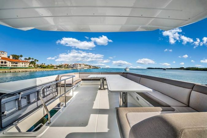 Galeon 640 Fly | 7 Seas