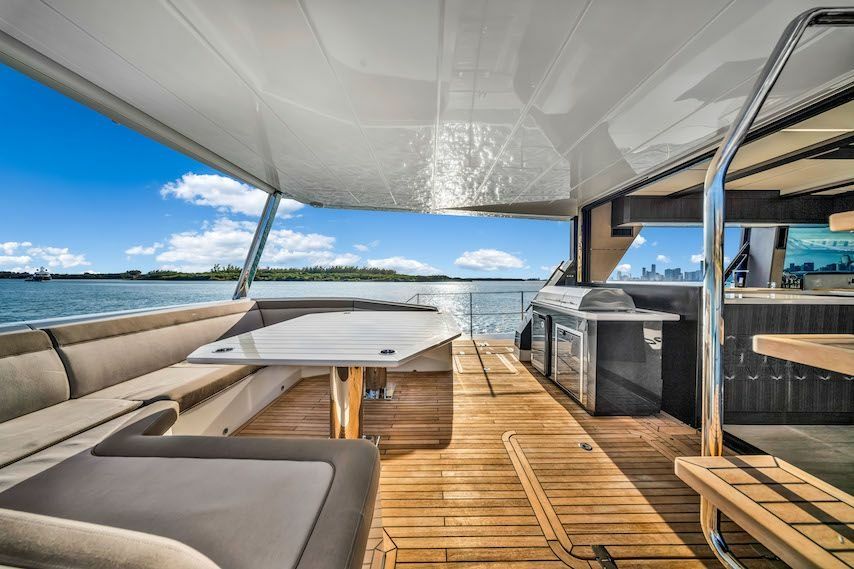 Galeon 640 Fly | 7 Seas