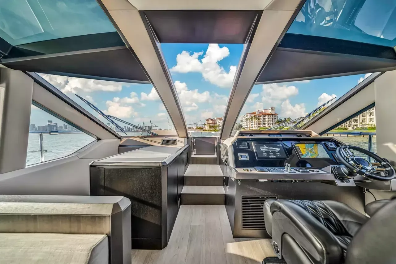 Galeon 640 Fly | 7 Seas