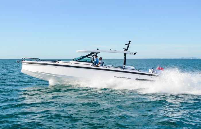 Axopar 37 Sun Top | Daniela 1