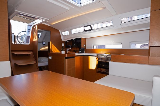 Jeanneau Sun Odyssey 410 | Lowe