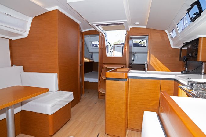 Jeanneau Sun Odyssey 410 | Lowe