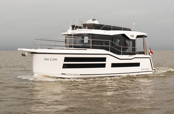 1050 Trawler