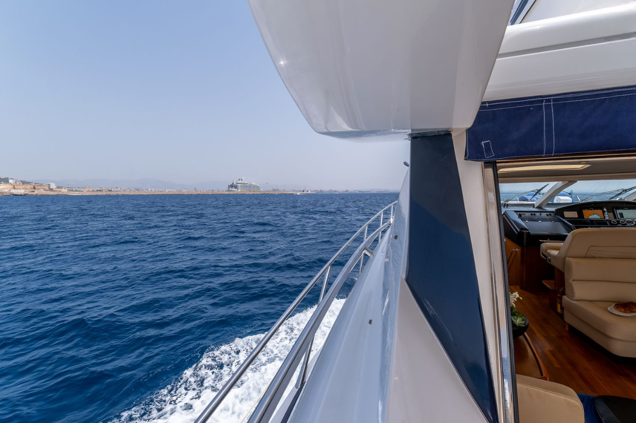 Sunseeker 72 | The Office