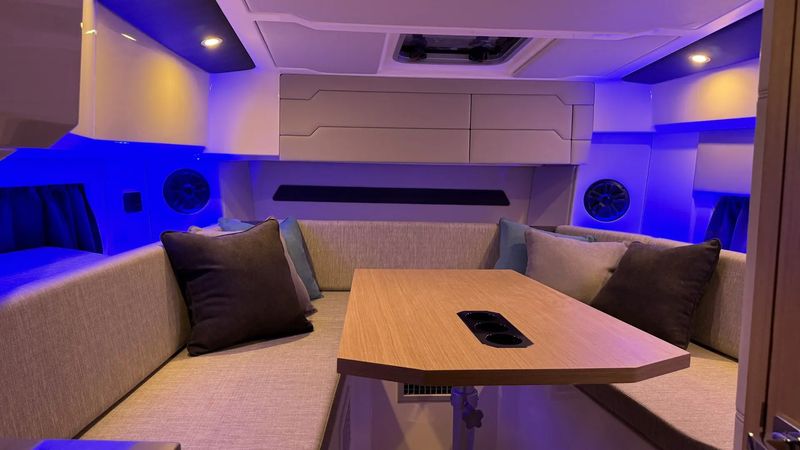 Karnic CS 10 | Blue Lagoon Flyer