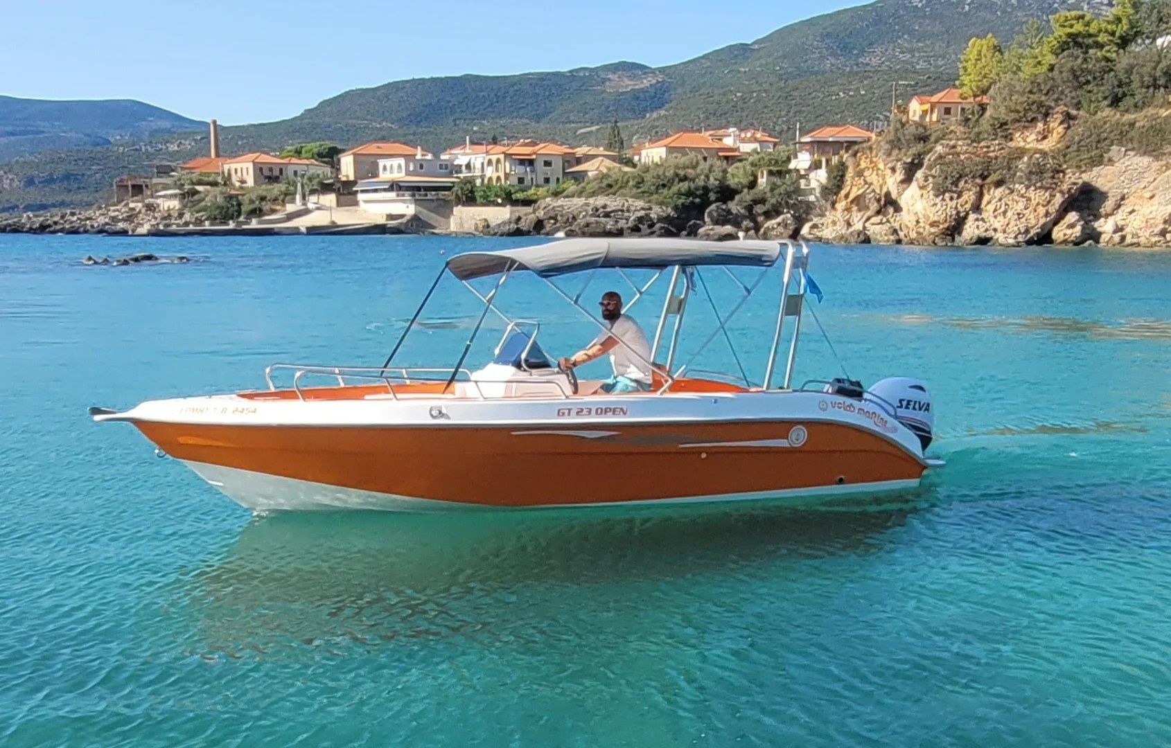 Volos Marine GT23 Open | Hermes
