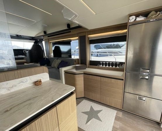 Absolute 52 Fly | Oxygen