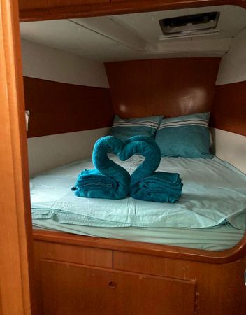 Lagoon Power 43 | Migaloo