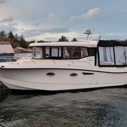 Quicksilver 905 | 17