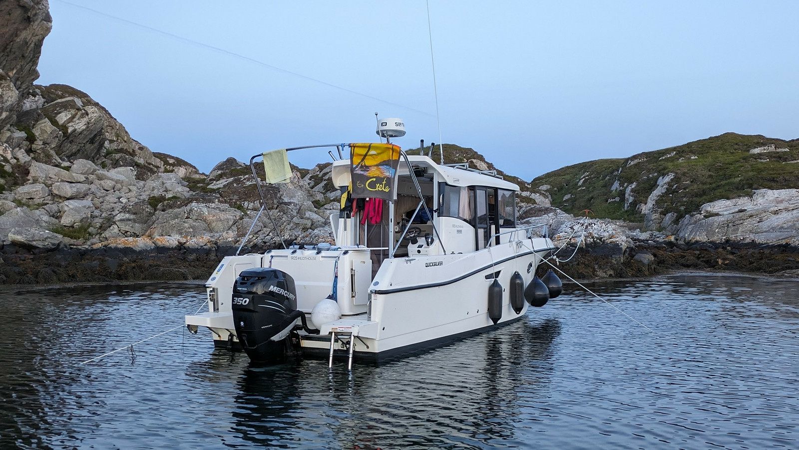 Quicksilver 905 | 17