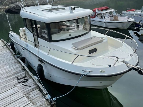 Quicksilver 905 | 17