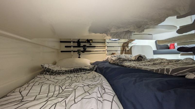 Quicksilver 905 | 17