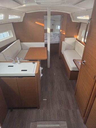 Jeanneau Sun Odyssey 380 | Kavinton