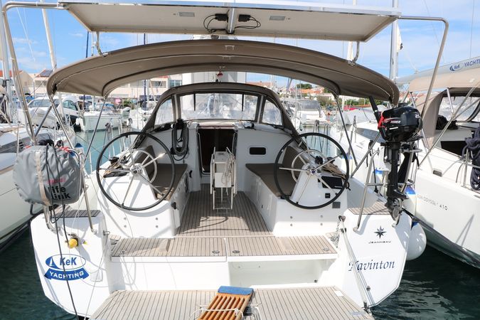 Jeanneau Sun Odyssey 380 | Kavinton