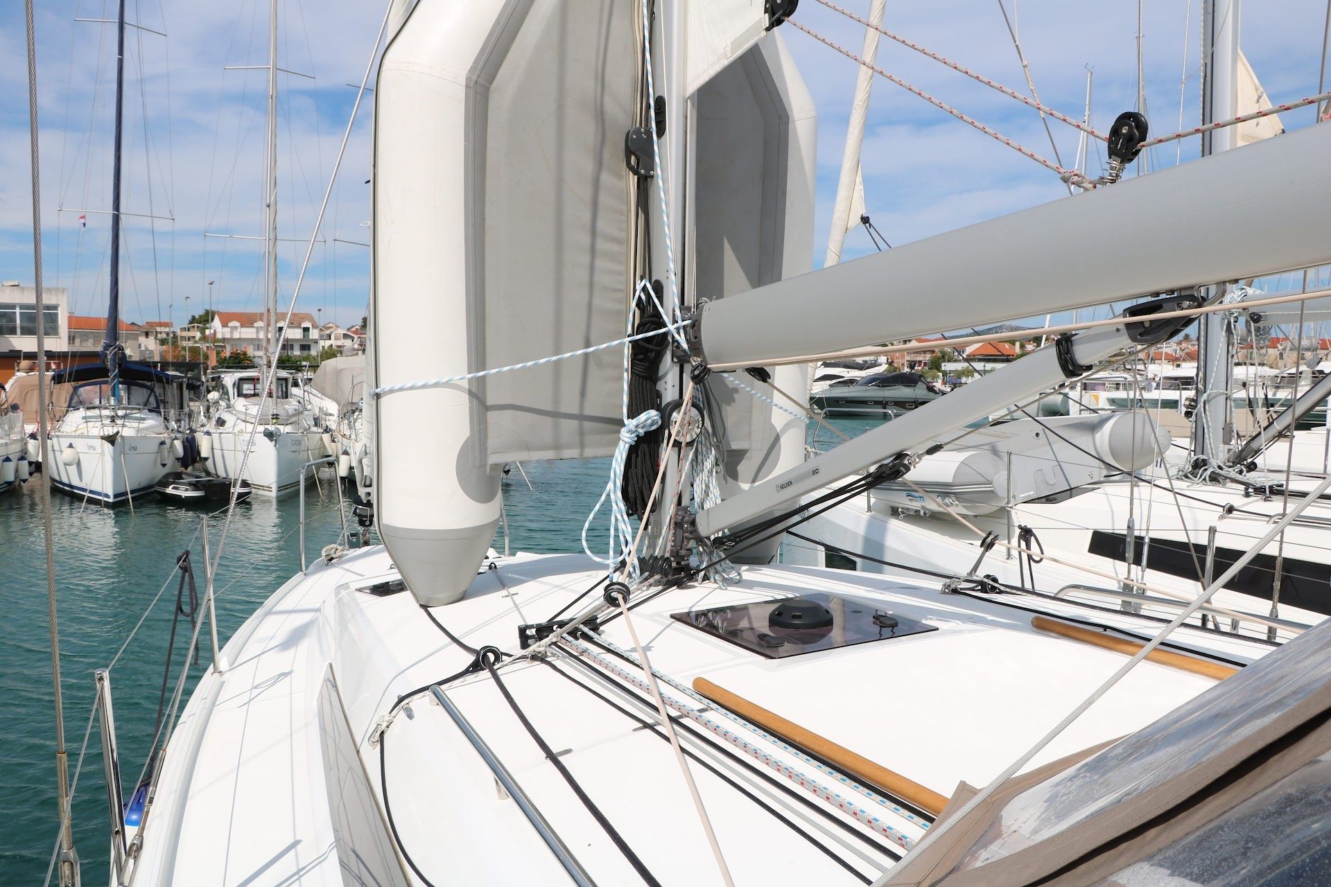 Jeanneau Sun Odyssey 380 | Kavinton