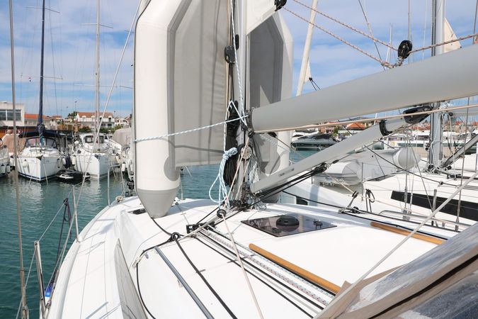Jeanneau Sun Odyssey 380 | Kavinton