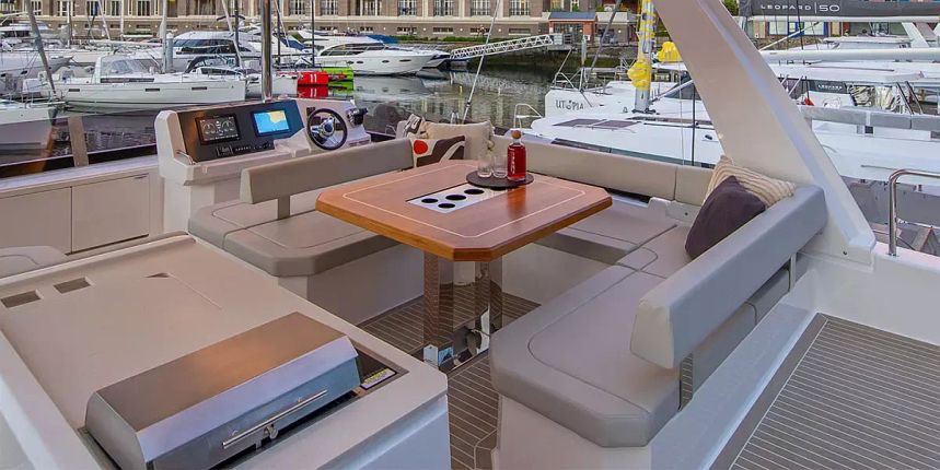 Leopard 40 | Moorings 24