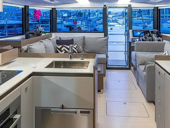 Leopard 40 | Moorings 24