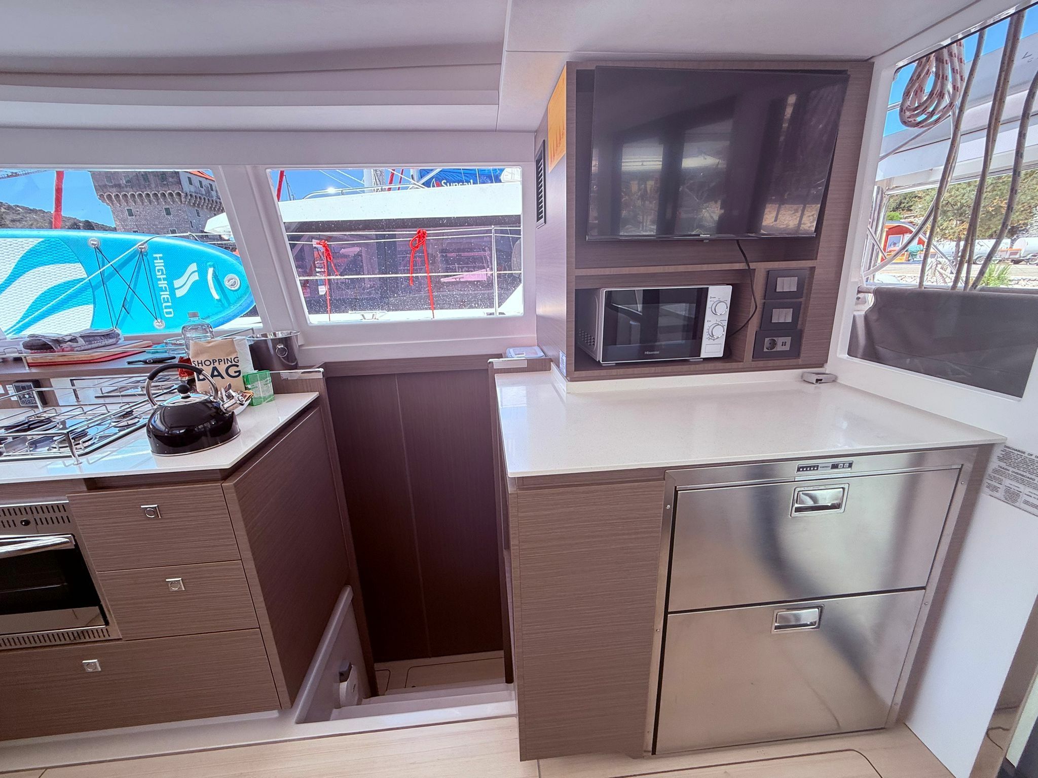 Leopard 42 | Moorings 24