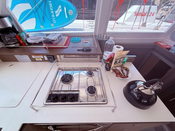 Leopard 42 | Moorings 24