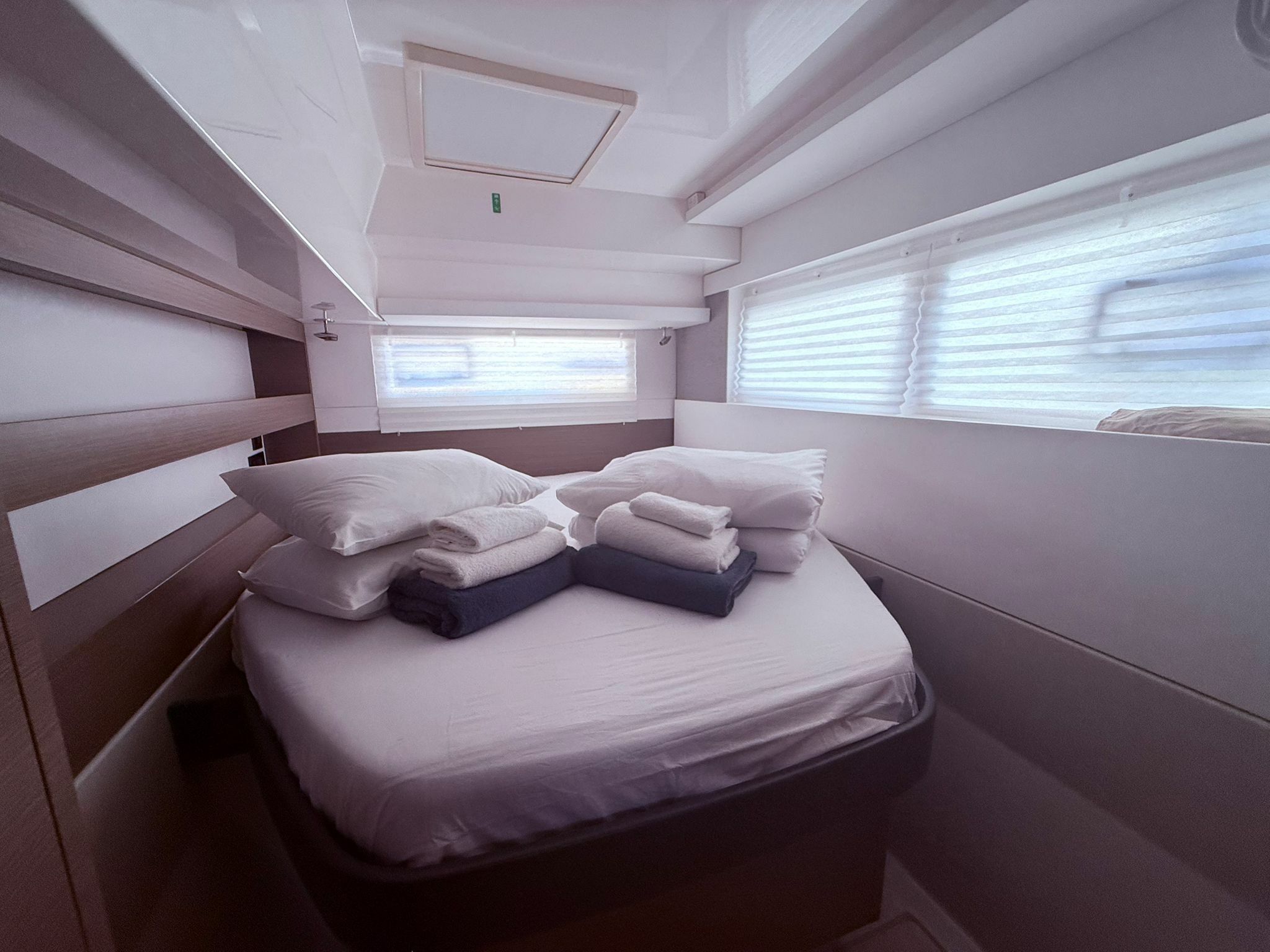 Leopard 42 | Moorings 24